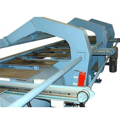 Macchina per laminazione liscia
